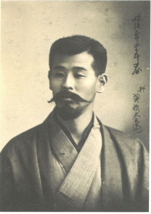 1-15、照片：1899年的梅屋莊吉留影.jpg